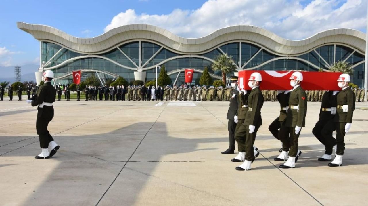 Şehit Emre Ceylan'ın cenazesi memleketine uğurlandı