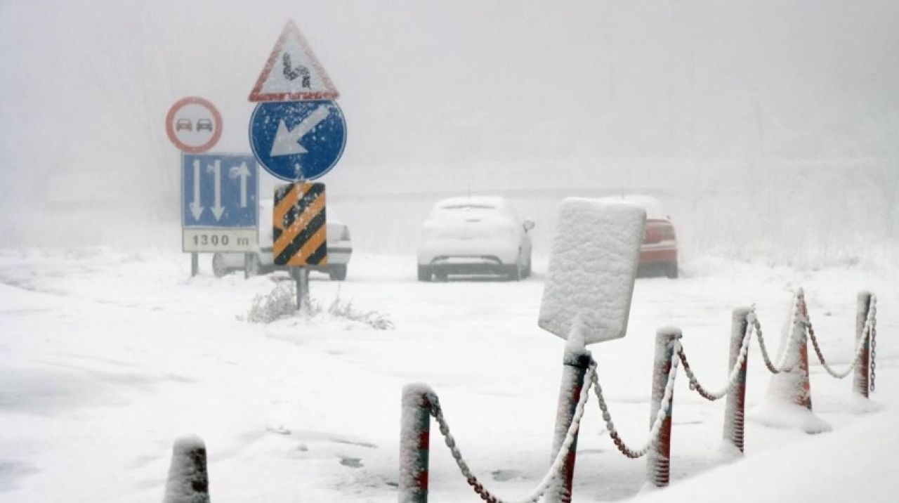 Trakya'da kar yağışı etkisini artırdı