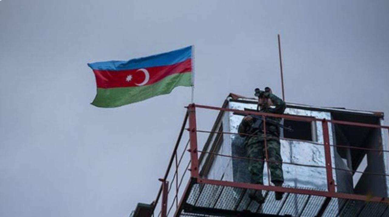 Azerbaycan, gözaltındaki 10 Ermenistan askerini iade etti