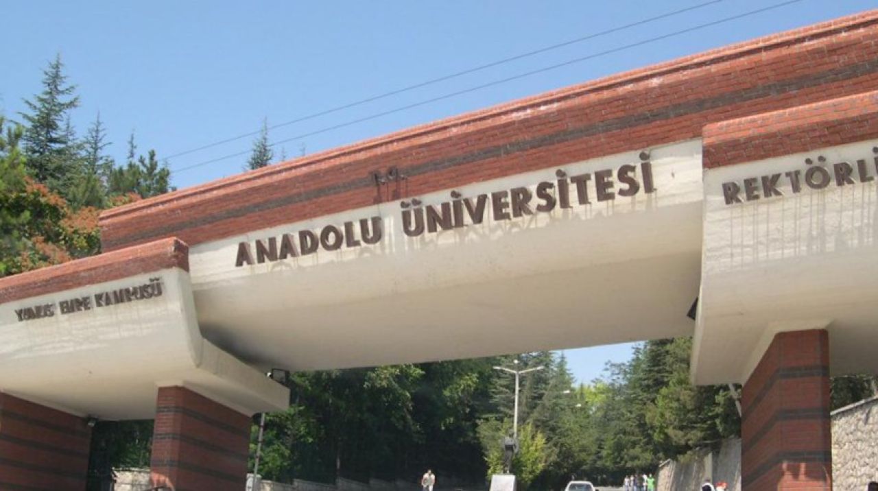 Anadolu Üniversitesi 22 Öğretim Üyesi alıyor