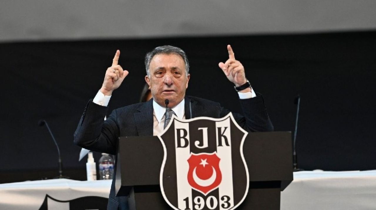 Beşiktaş'ta Ahmet Nur Çebi ve yönetimi ibra edildi