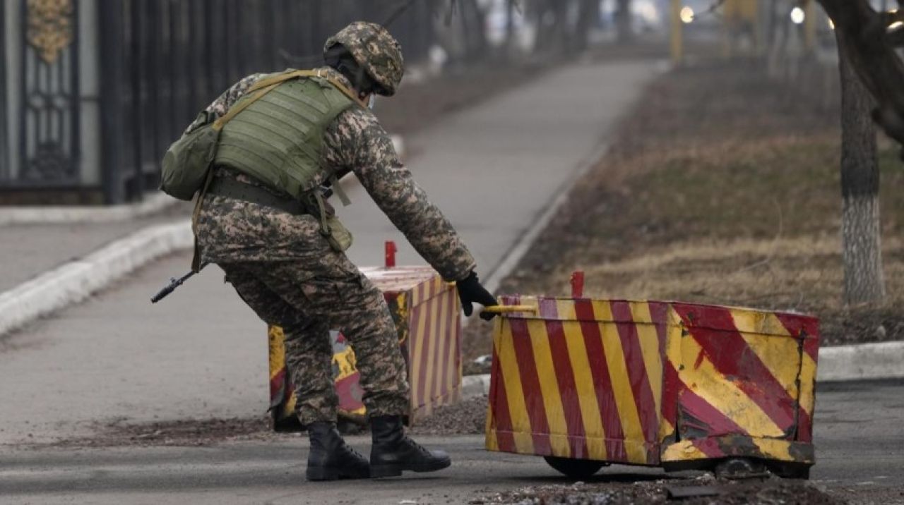 Kazakistan’da 4 bölgede daha OHAL kaldırıldı