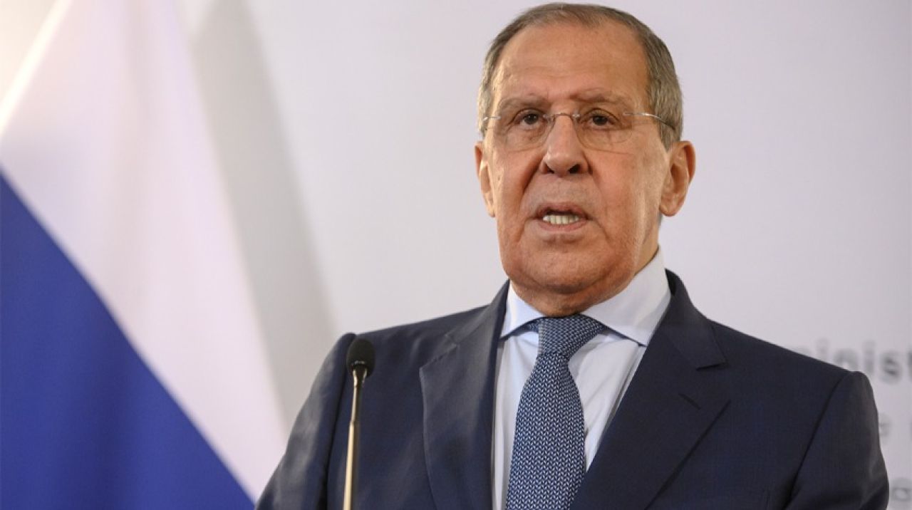 Lavrov: Nasıl hareket edileceğine Putin karar verecek