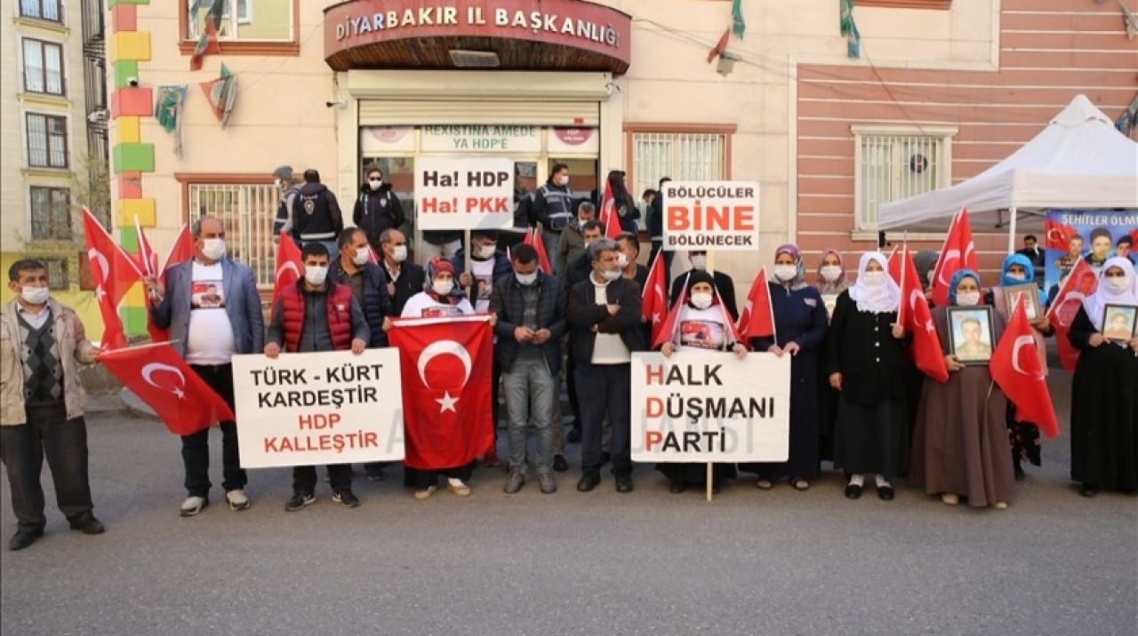 Diyarbakır annelerinden çocuklarına "teslim ol" çağrısı