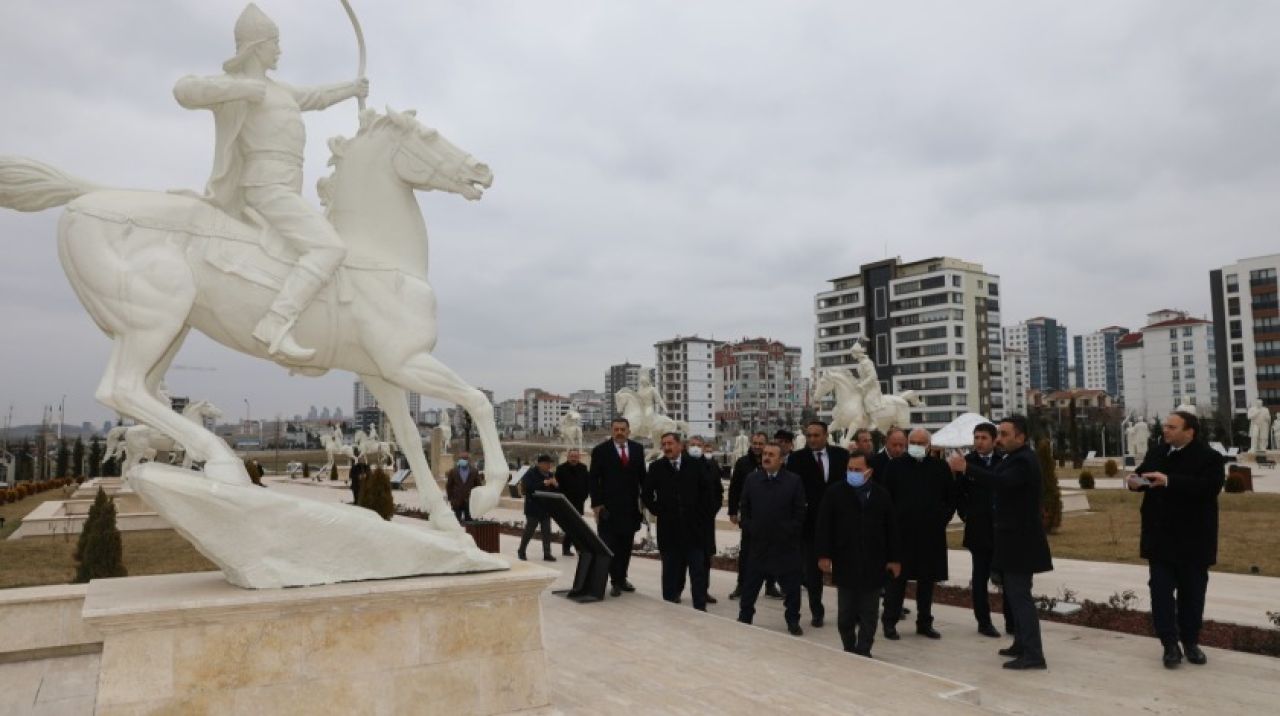 Başkanlardan Türk Tarih Müzesi ve Parkı'na tam not