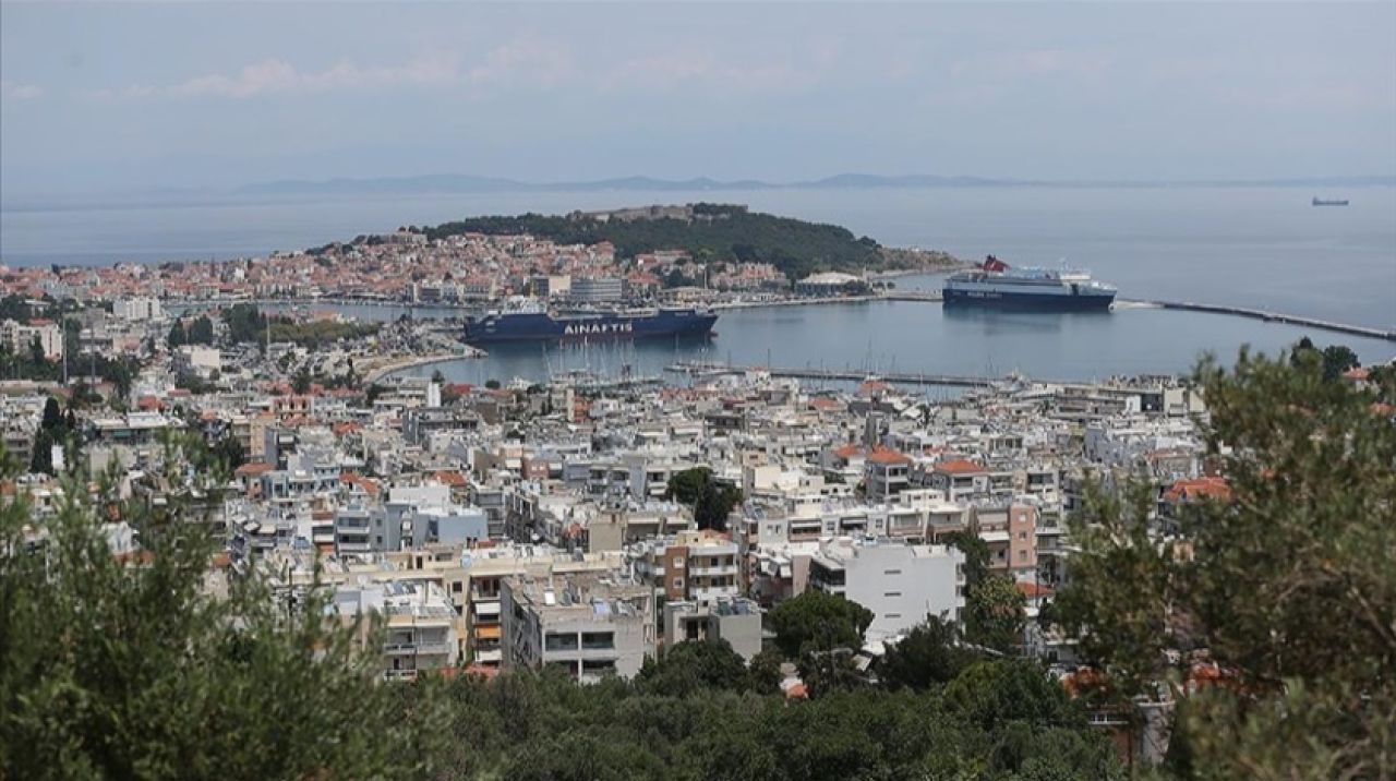 Yunanistan uluslararası anlaşmalara rağmen Doğu Ege adalarını silahlandırıyor