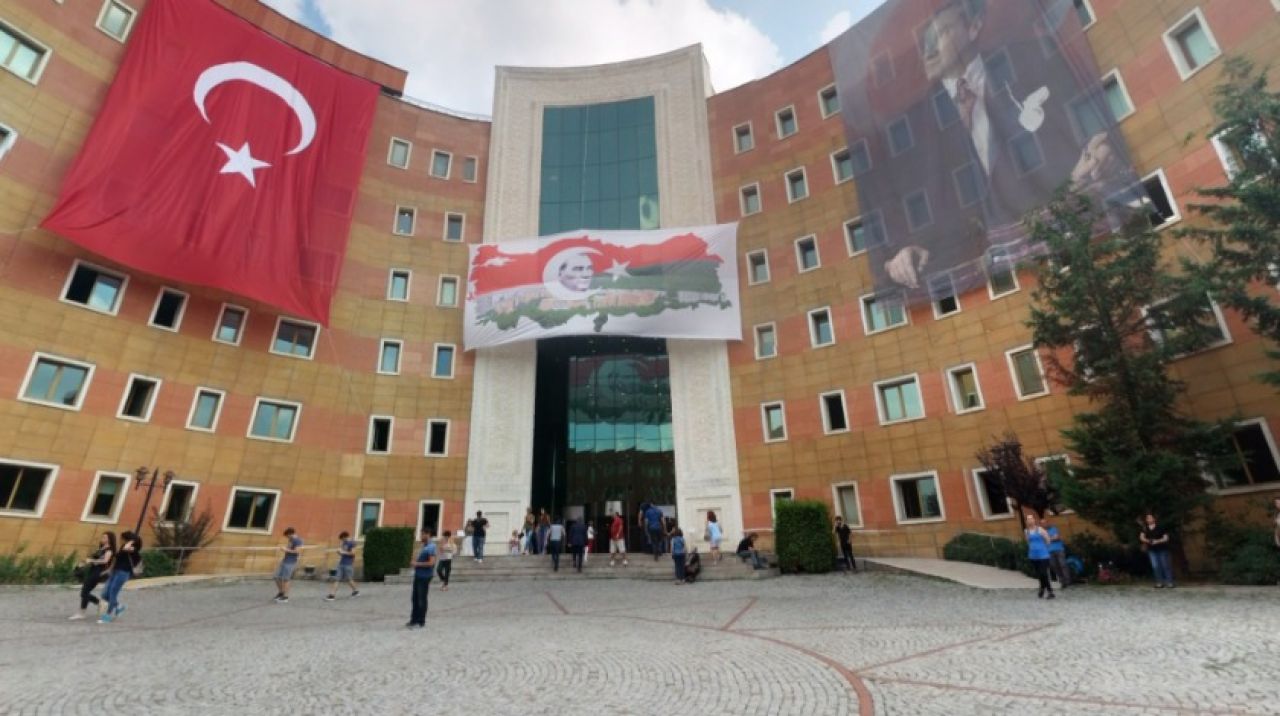 Yeditepe Üniversitesi Öğretim Elemanı alıyor