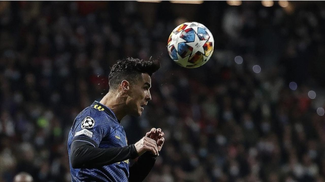 Ronaldo rekor kırdı, Manchester United kazandı