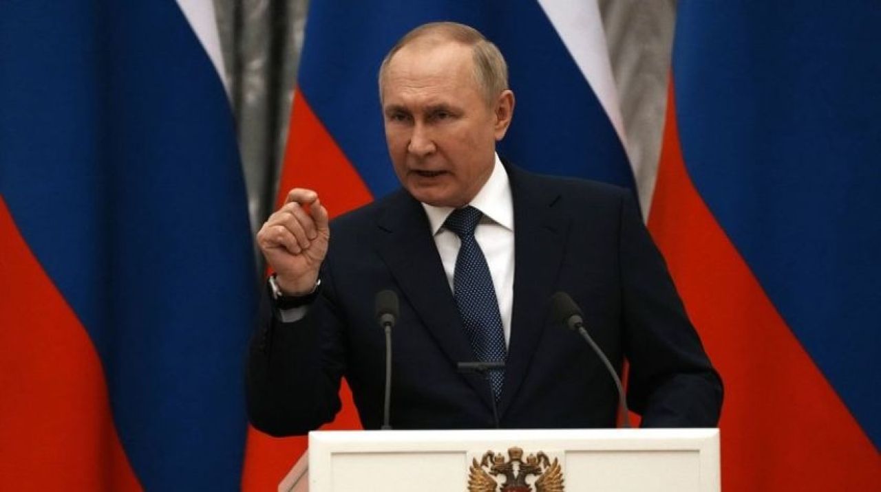 Putin'in sağ kolundan itiraf geldi