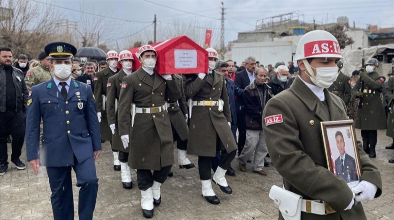 Şehit havacı Uzman Çavuş Güleş son yolculuğuna uğurlandı