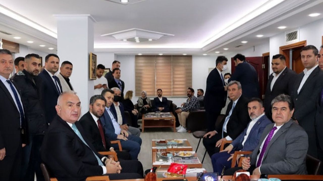 Bakan Ersoy’dan MHP Adana İl’e ziyaret…