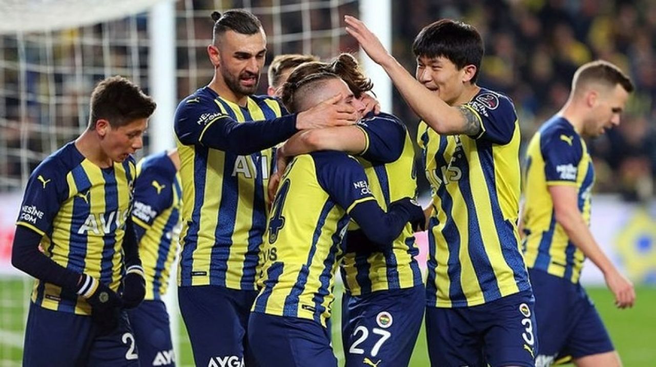 Fenerbahçeli yıldıza Premier Lig'den teklif!