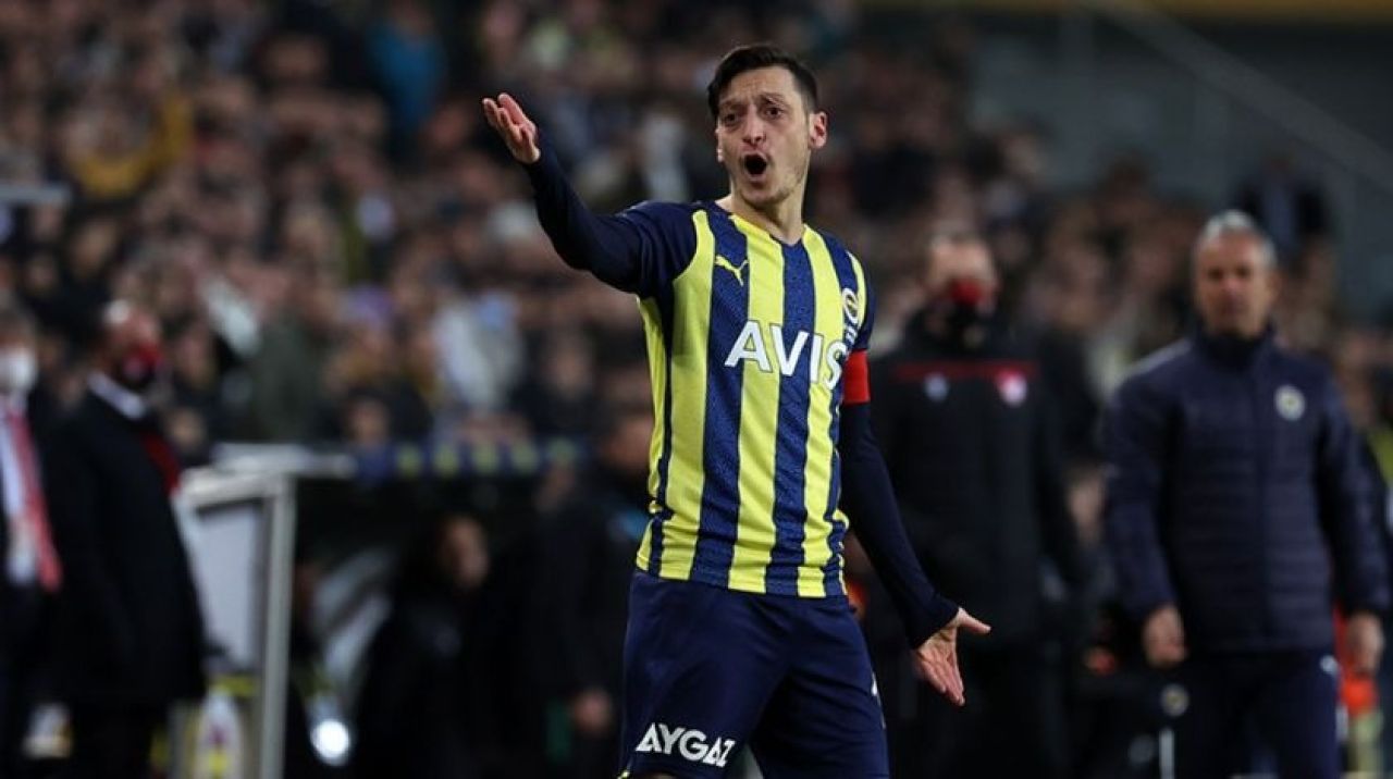 Mesut Özil Fenerbahçe'den ayrılacak mı?