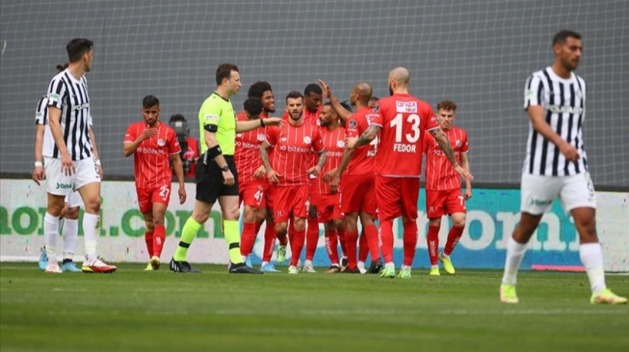 Antalyaspor deplasmanda Altay'ı 2-1 yendi