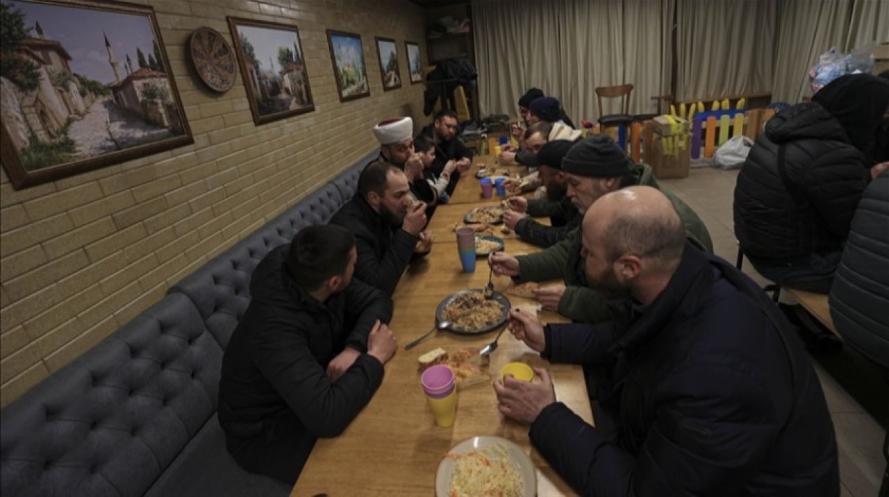 Kiev'de savaşın gölgesinde ilk iftar