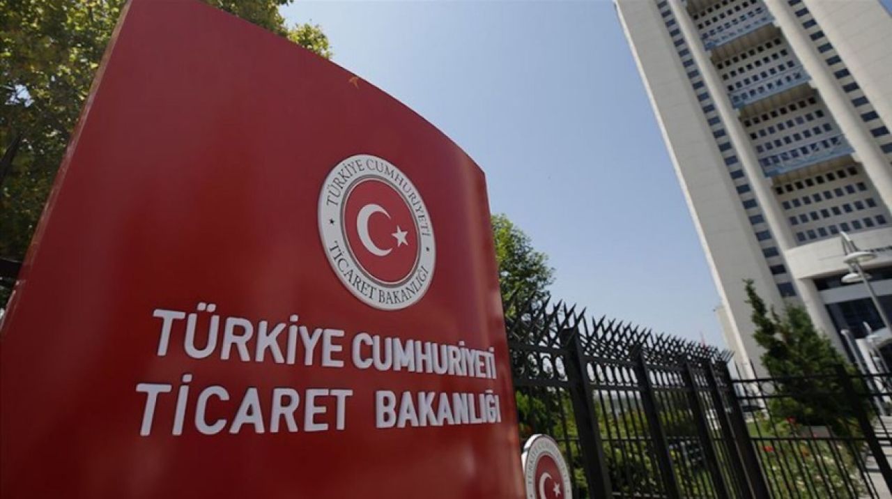 Bakanlıktan 'sebzelerin çöpe döküldüğü' iddialarına cevap