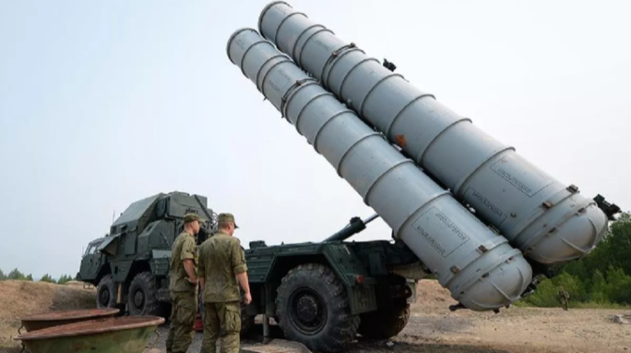 Ukrayna'ya S-300 hava savunma sistemleri bağışladı