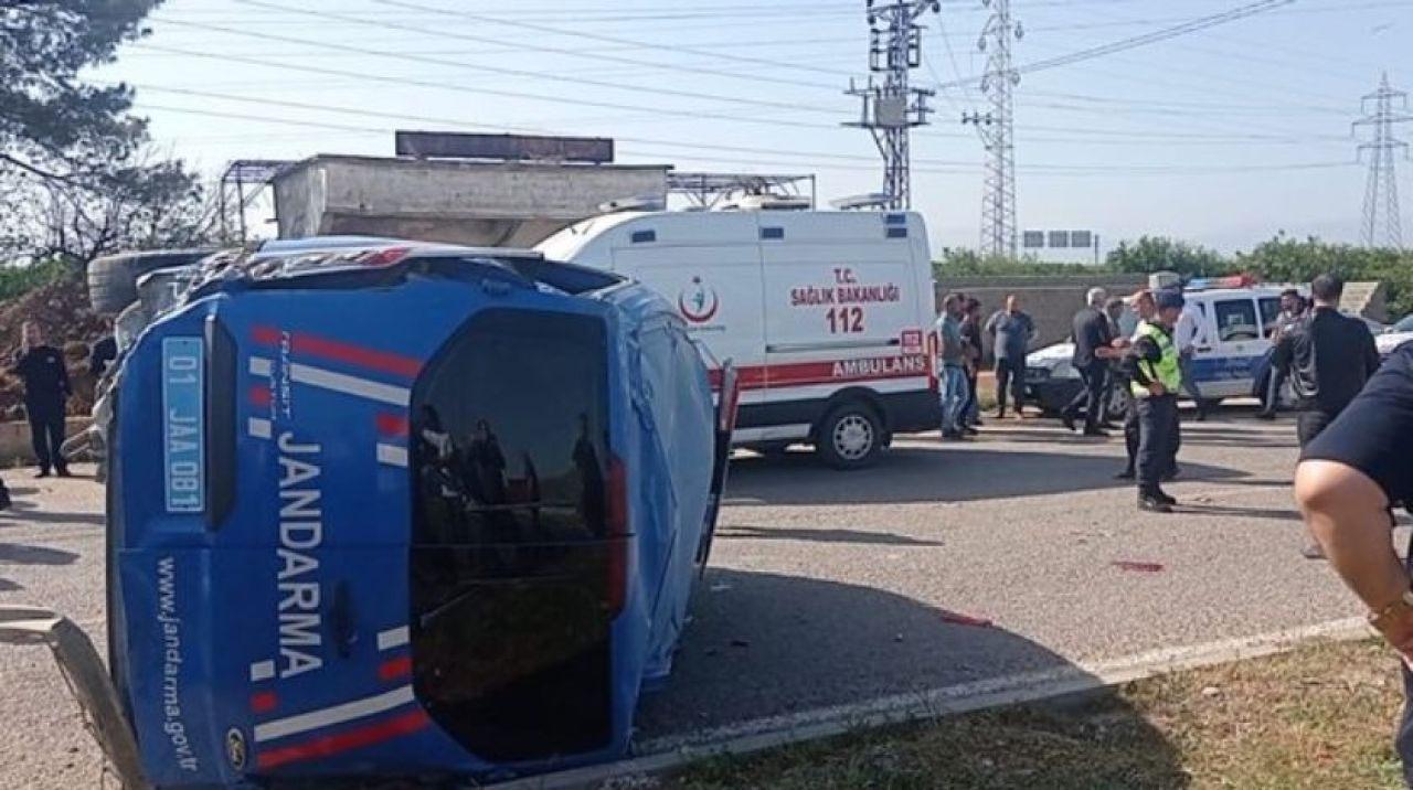 Adana'da kahreden kaza! 2 şehit, 3 yaralı