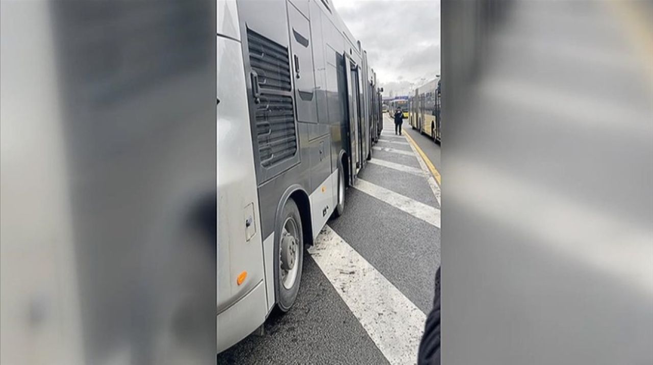 1 hafta önce alınmıştı! İBB'nin yeni metrobüsü arızalandı