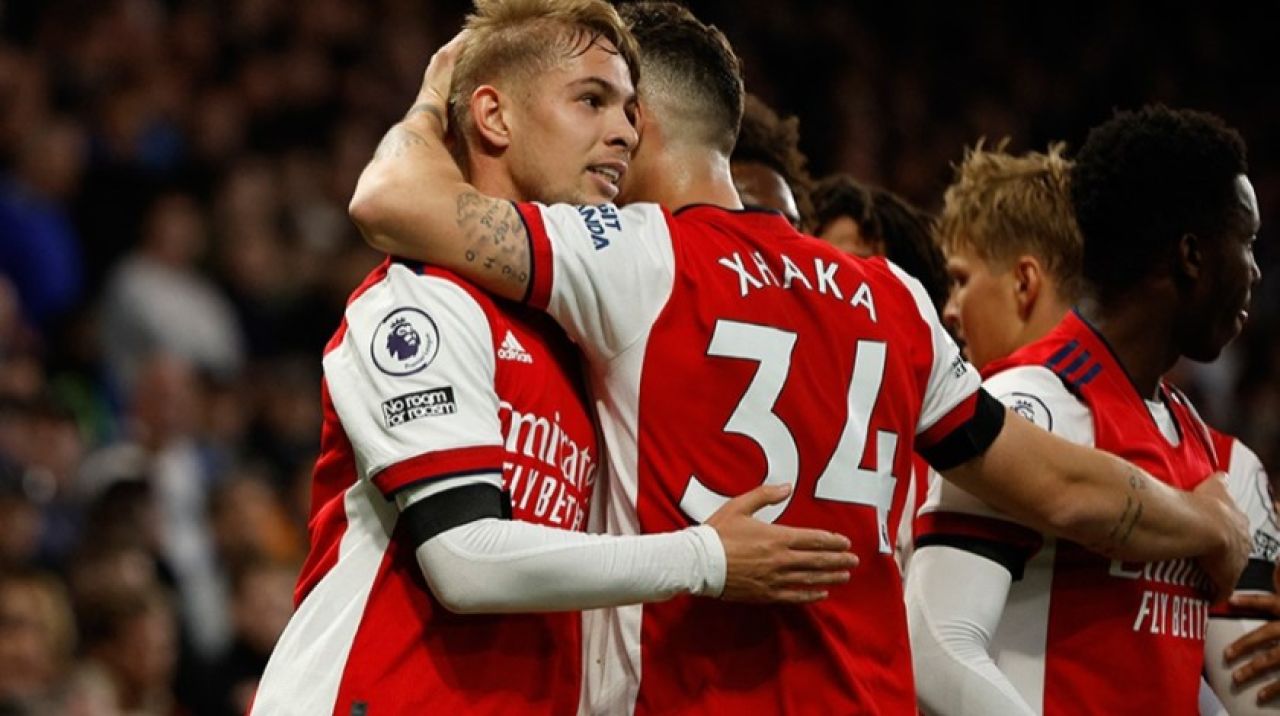 6 gollü Londra derbisinde kazanan Arsenal