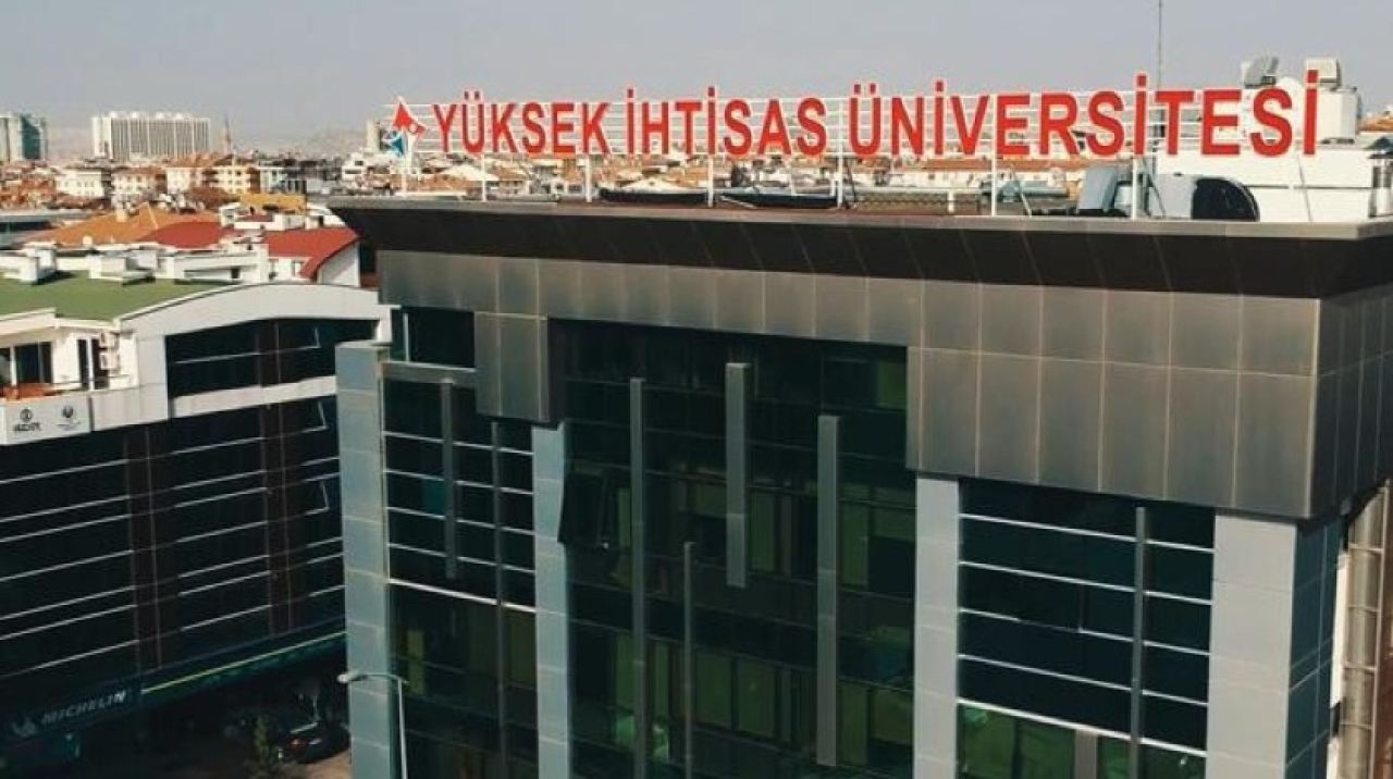 Yüksek İhtisas Üniversitesi düzeltme ilanı yayınladı