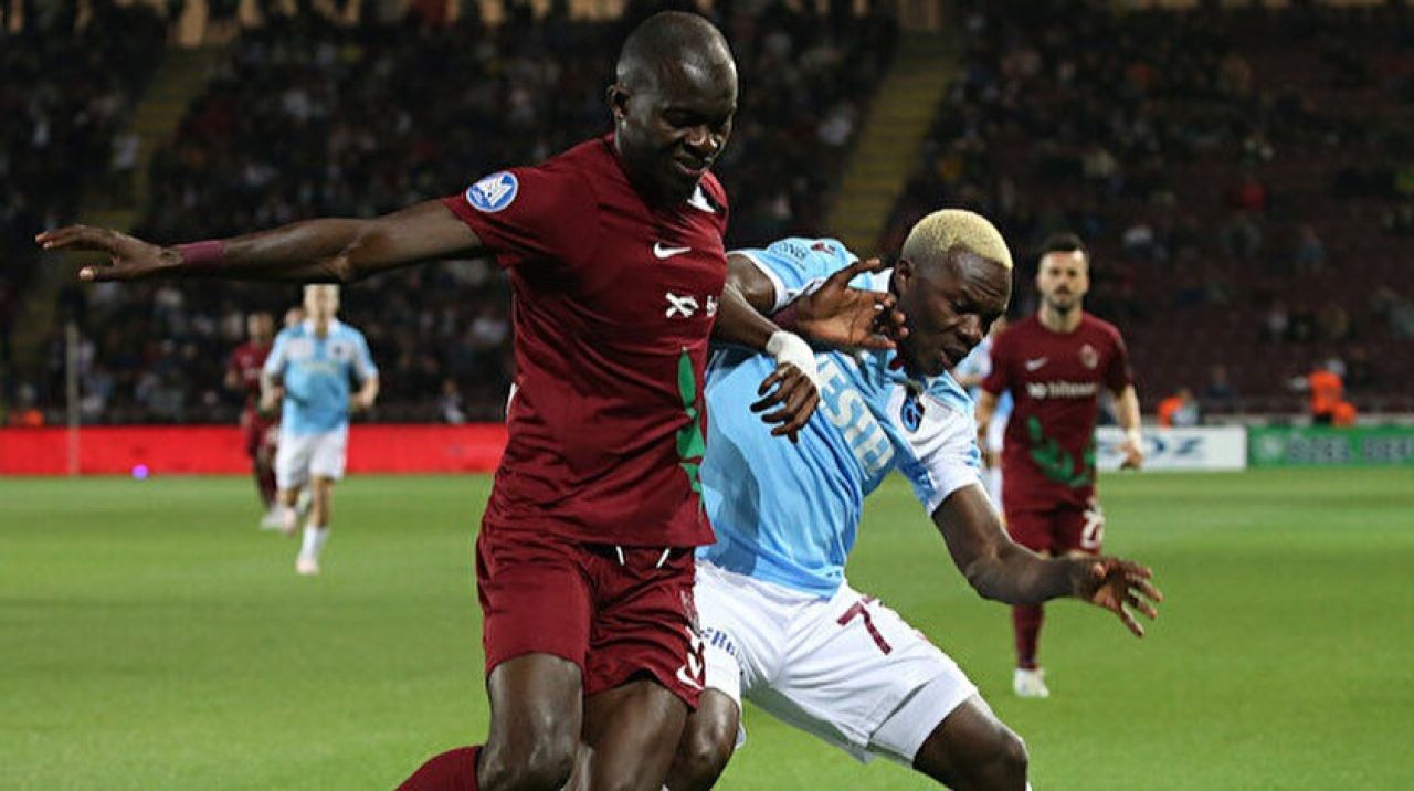 Şampiyon Trabzonspor Hatay deplasmanından 1 puanla dönüyor