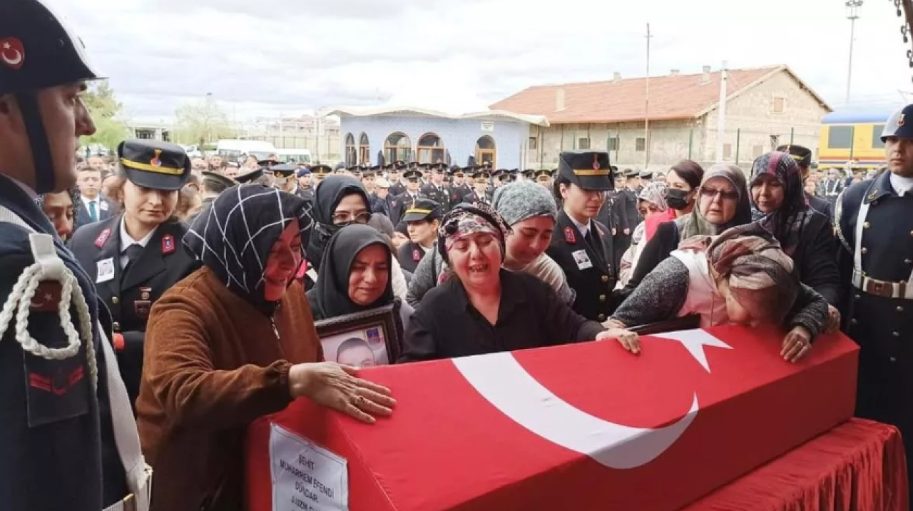 Şehit Dündar'ın naaşı dualarla son yolculuğuna uğurlandı