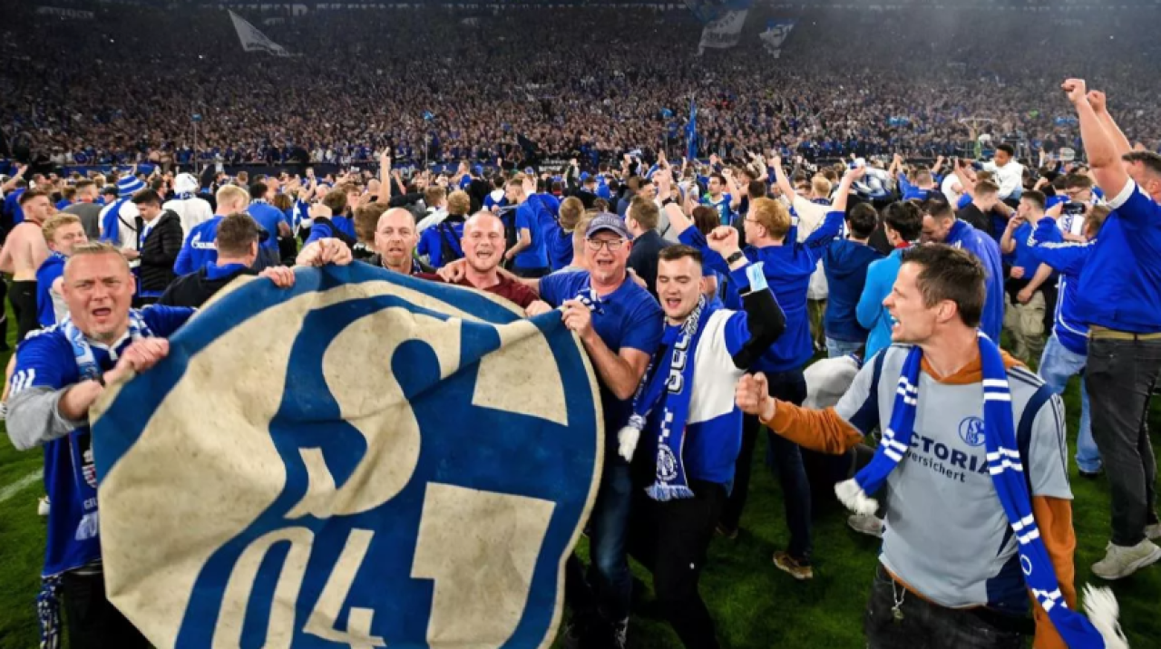 Schalke 04 yeniden Bundesliga'da