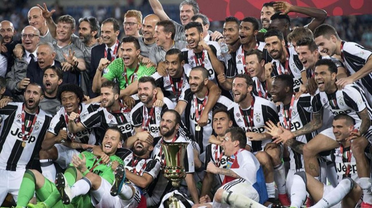 Efsane futbolcu, Juventus'a vedasını açıkladı