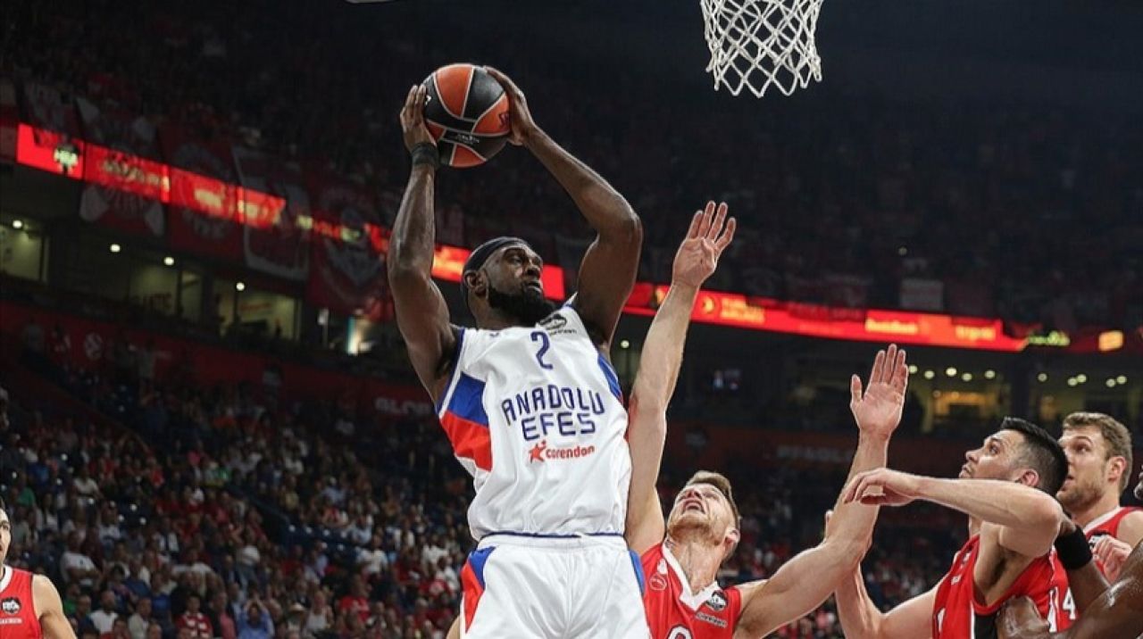 Anadolu Efes, Euroleague'de finale yükseldi