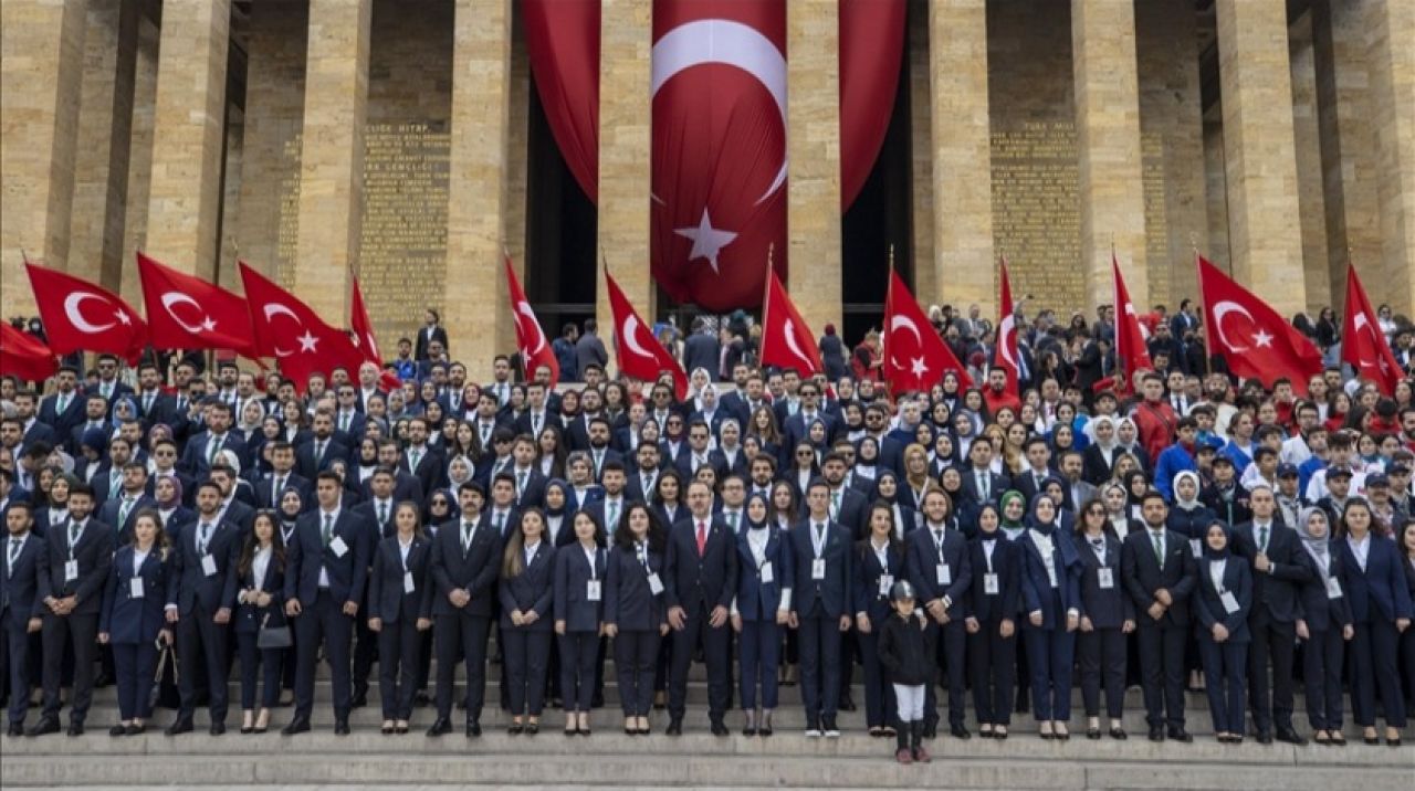 19 Mayıs tüm yurtta coşkuyla kutlanıyor