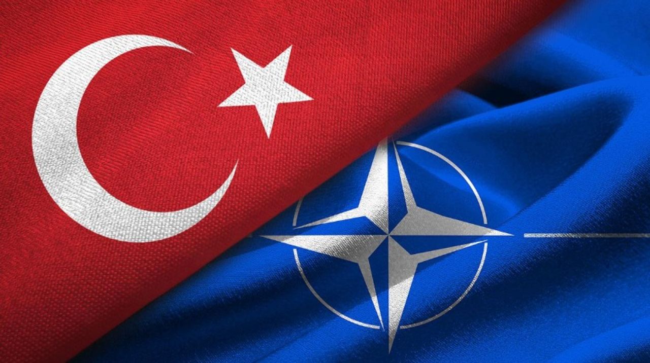 Türk heyeti NATO görüşmeleri için Brüksel'e gitti