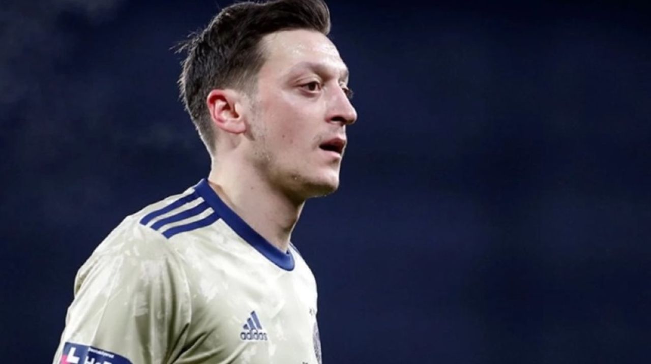 Mesut Özil’den şok hareket! Fenerbahçe ile ipleri resmen kopardı…