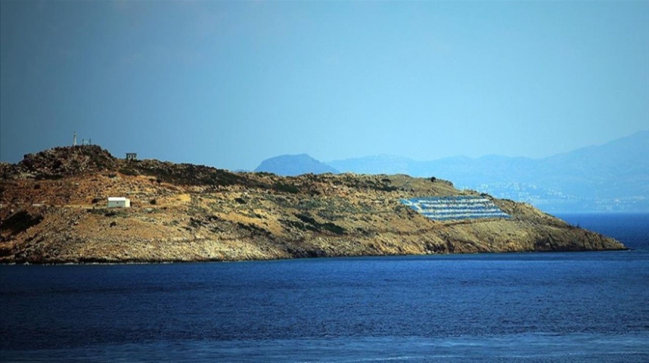 Yunanistan'dan bir provokasyon daha! Askerler ve ağır silahlar görüntülendi