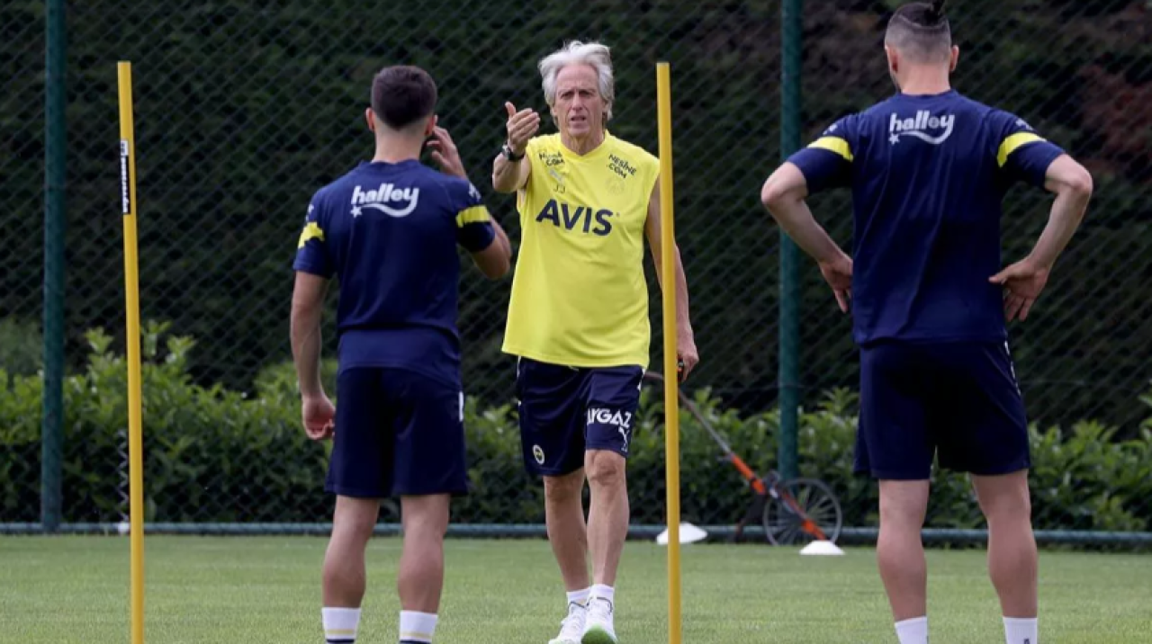 Jorge Jesus gönderilecek 6 yabancıyı belirledi