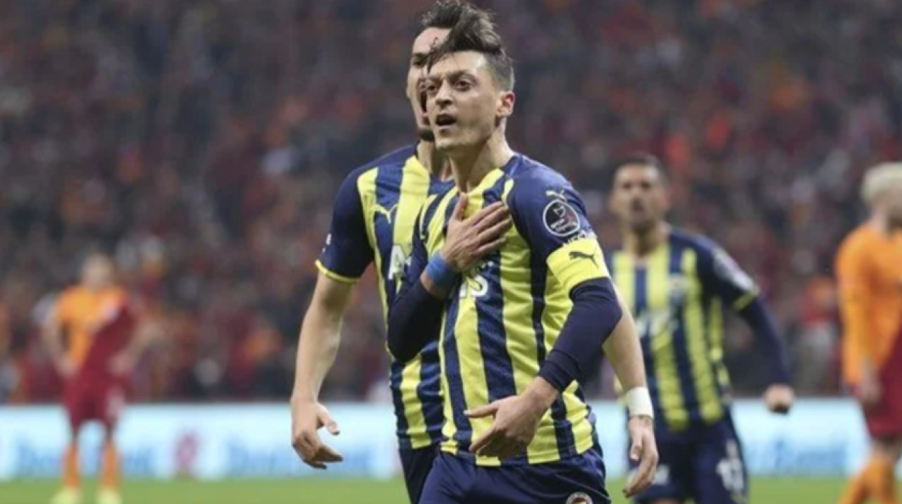 Başakşehir'den heyecanlandıran Mesut Özil paylaşımı