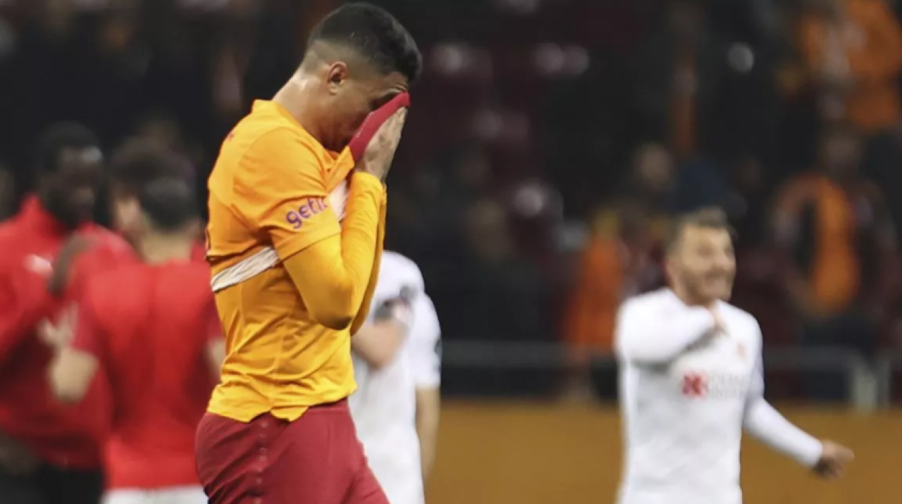 Galatasaray'da bir ayrılık daha