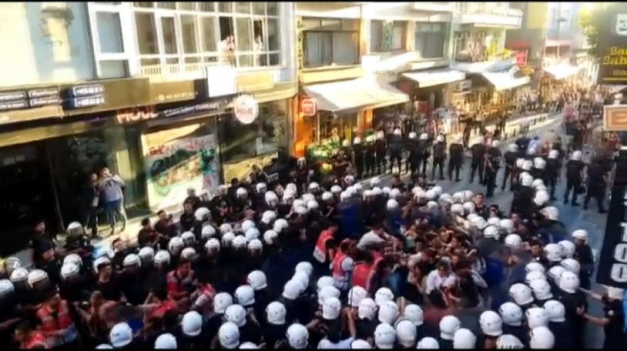 Kadıköy'de 106 kişi gözaltına alındı! Sosyal medyada örgütlendiler