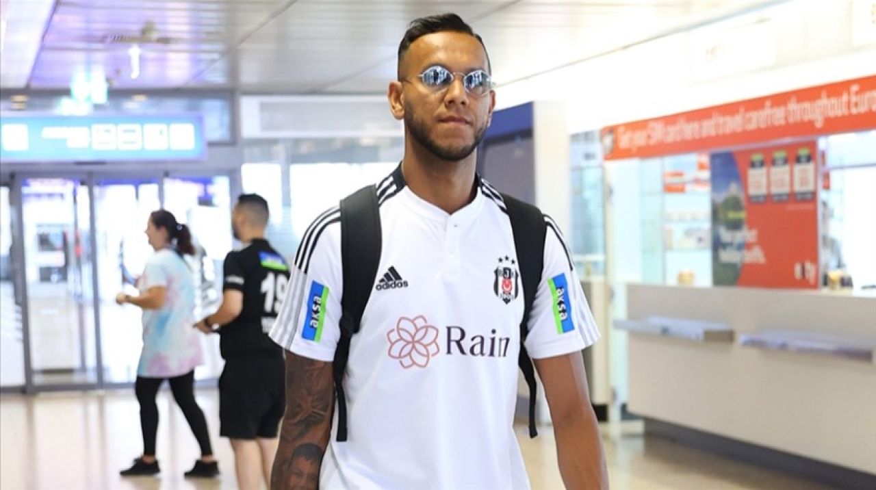 Josef de Souza, sağ dizinden ameliyat edildi