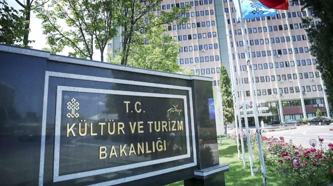 Kültür ve Turizm Bakanlığı'ndan Semih Sergen için taziye mesajı