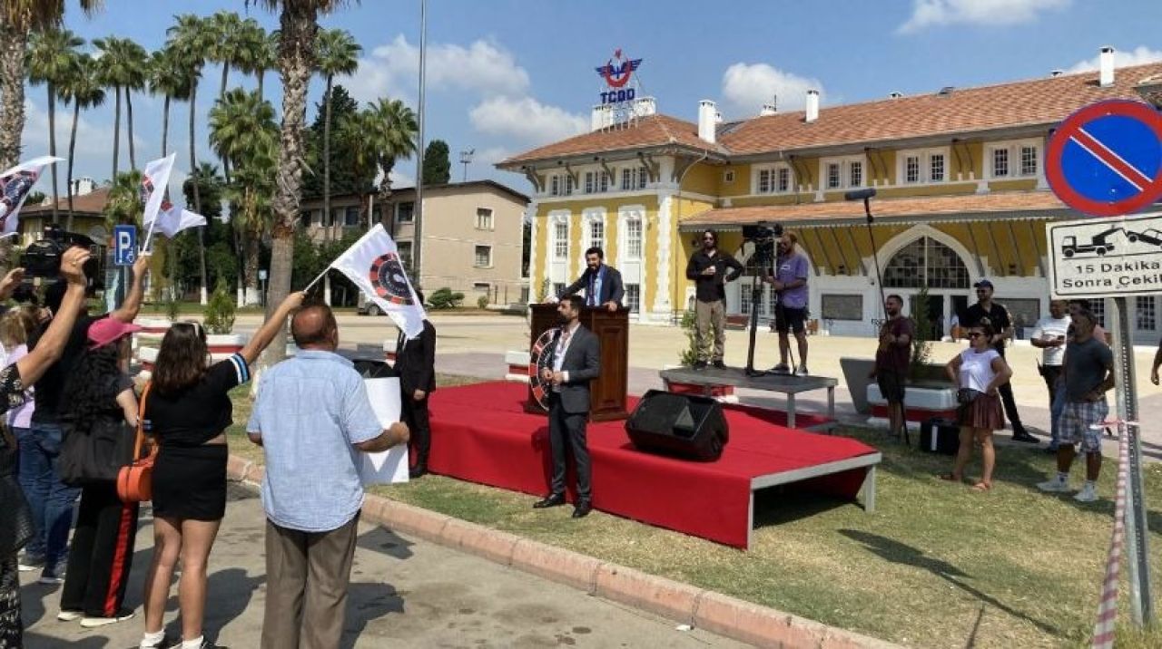 Mahsun Karaca'ya polis ekiplerinden baskın! Adana'da bir garip olay daha