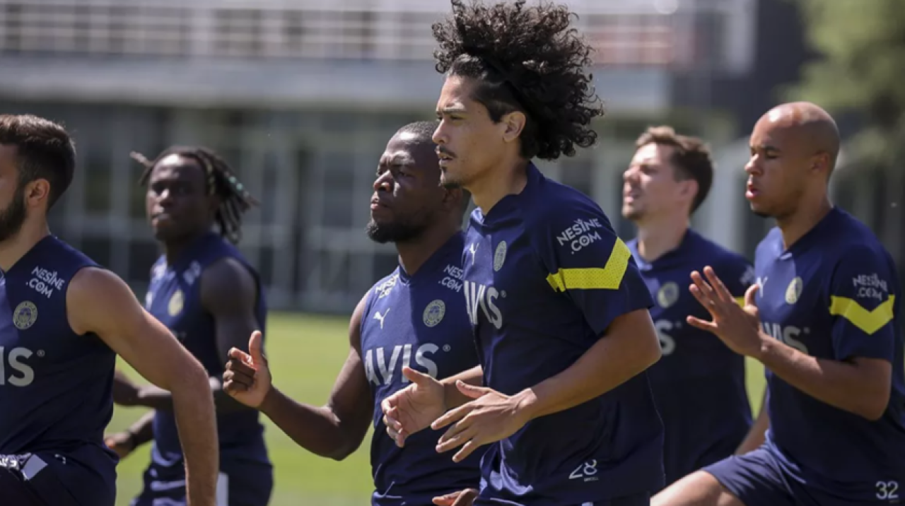 Mauricio Lemos'tan şaşırtan hareket! Fenerbahçe'yi sildi