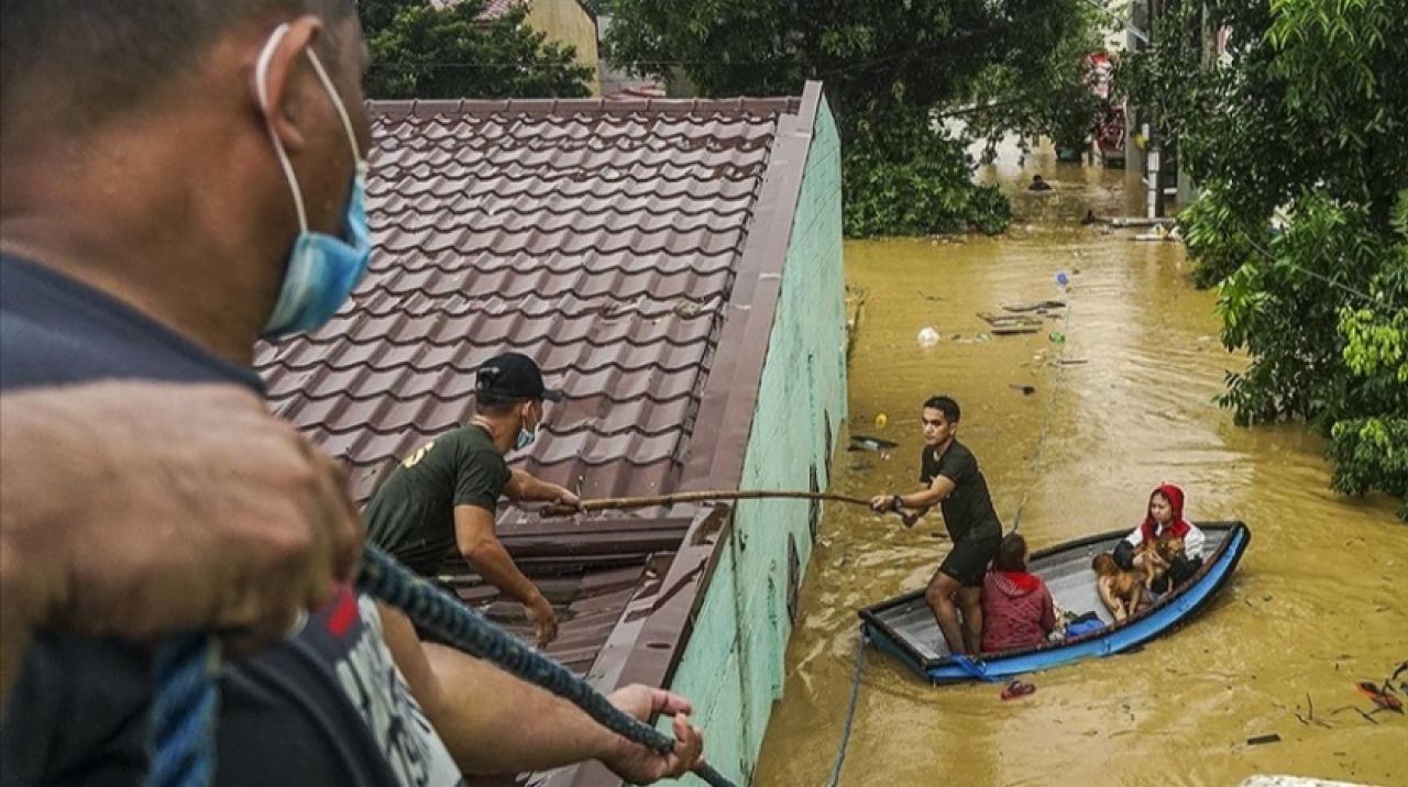 Filipinler'de yaklaşan Noru Tayfunu nedeniyle binlerce kişi tahliye edildi