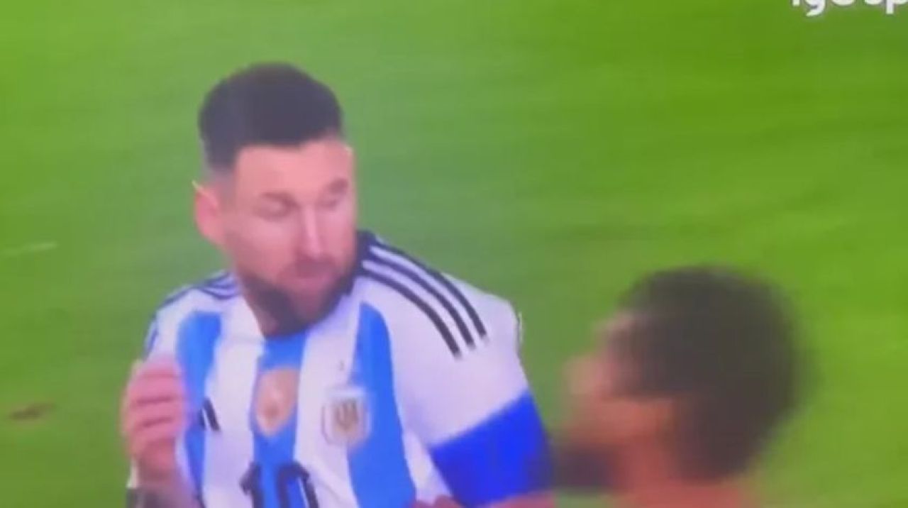 Messi neye uğradığını şaşırdı!