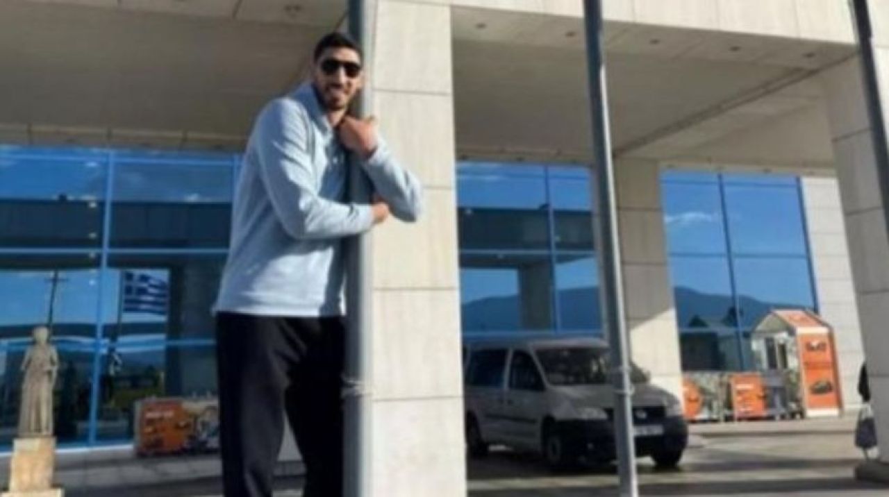 FETÖ’cü Enes Kanter’den Yunanistan paylaşımı!