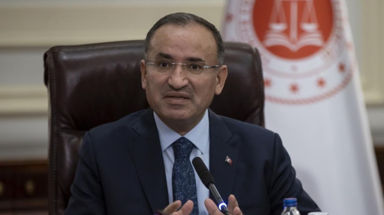 Bakan Bozdağ'dan eleştirilere cevap: Asıl kınanacak, Bakanın Kur’an okumasından rahatsız olandır