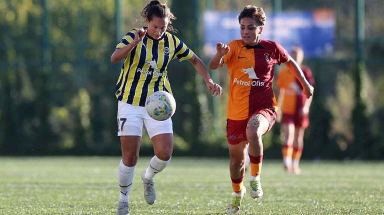 Kadın Futbol Süper Ligi derbi haftası geride kaldı! Galatasaray - Fenerbahçe derbisi nefes kesti!