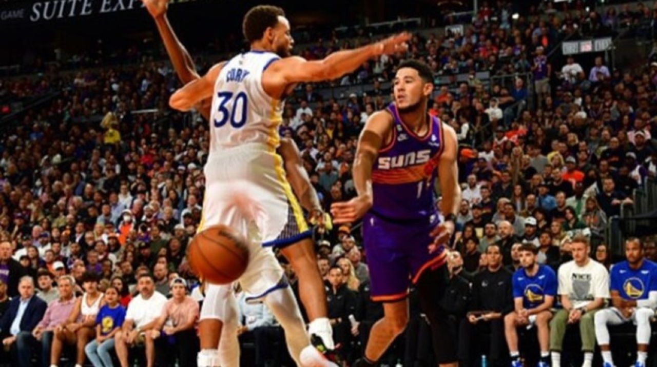 NBA'de Suns, son şampiyon Warriors'a fark attı!