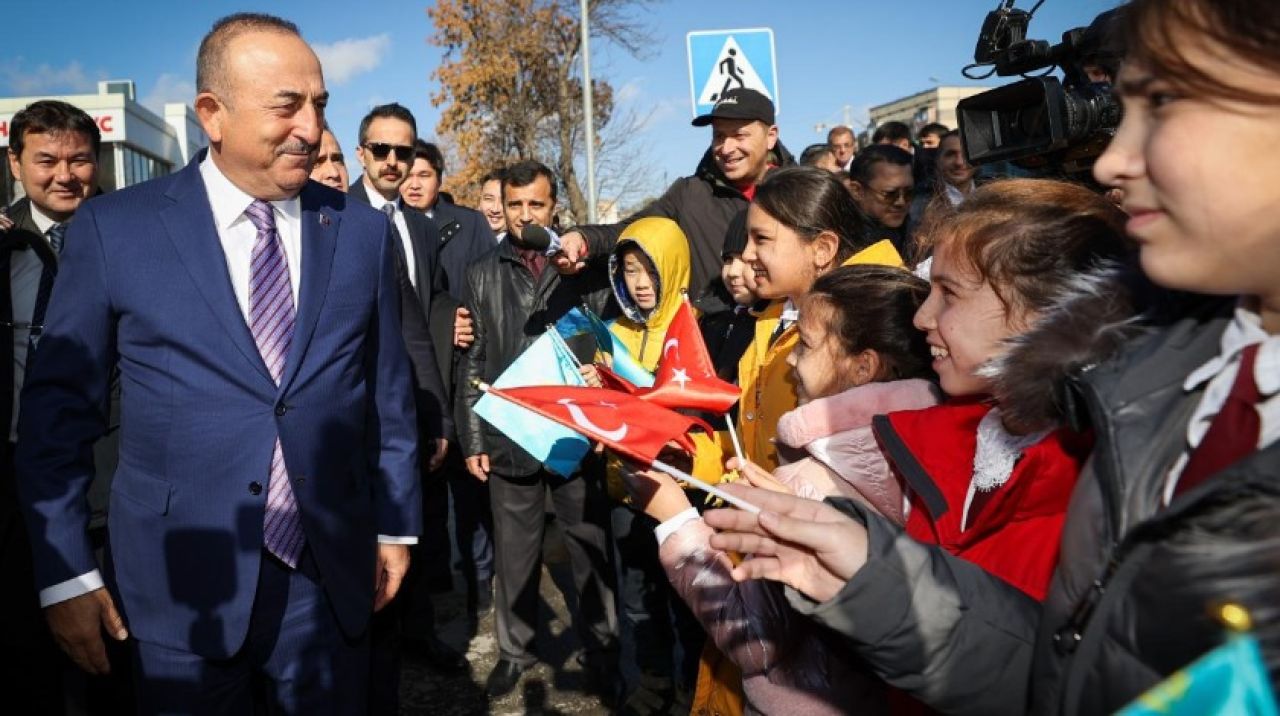 Bakan Çavuşoğlu: Tarih rotasını düzeltiyor, Asya yeniden öne çıkıyor