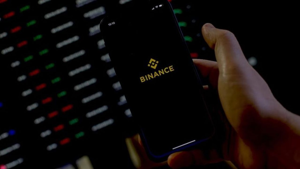 Bir günde 1,14 milyar dolar buhar oldu! Binance batıyor mu?